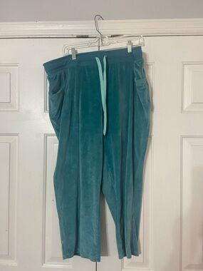 Lularoe cozy Capri pants